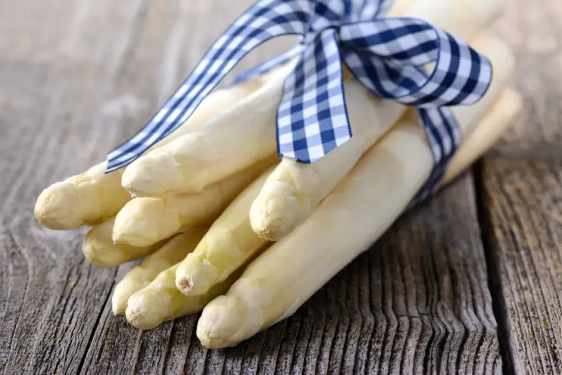 weißer-spargel